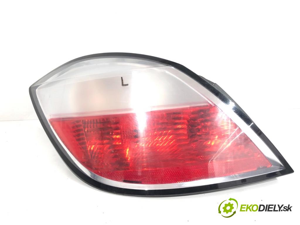 OPEL ASTRA H liftback 2004 66 kW 1.4 (L48) 1364 světlo levý zadní část 24451835