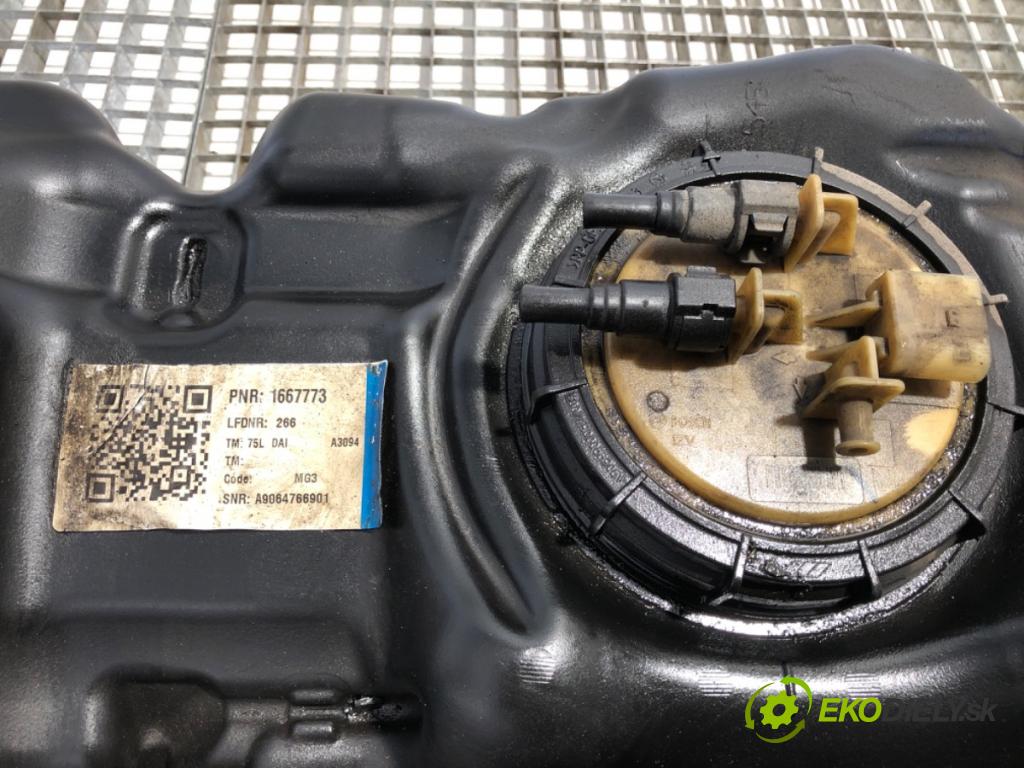 MERCEDES-BENZ W906 Skrzynia 2011 120 kW 216 CDI (906.611, 906.613) 2143 nádržka paliva  (Palivová nádrž)