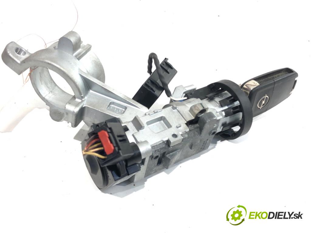 OPEL INSIGNIA A Kombi 2011 118 kW 2.0 CDTI 4x4 (35) 1956 spinačka 20939745 (Spínacia skrinka)