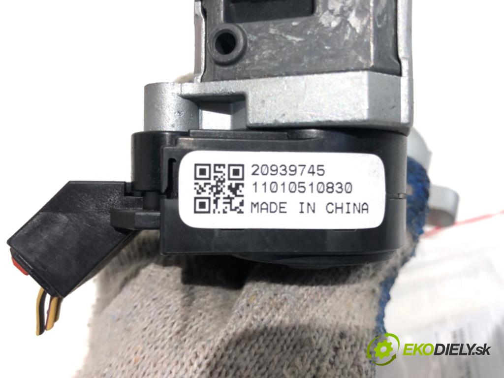 OPEL INSIGNIA A Kombi 2011 118 kW 2.0 CDTI 4x4 (35) 1956 spinačka 20939745 (Spínacia skrinka)