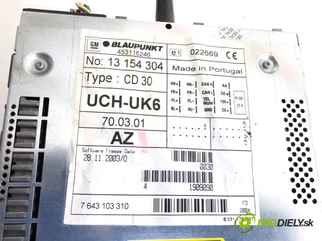 OPEL ASTRA H liftback 2004 66 kW 1.4 (L48) 1364 RADIO 13154304 (Audio zariadenie)