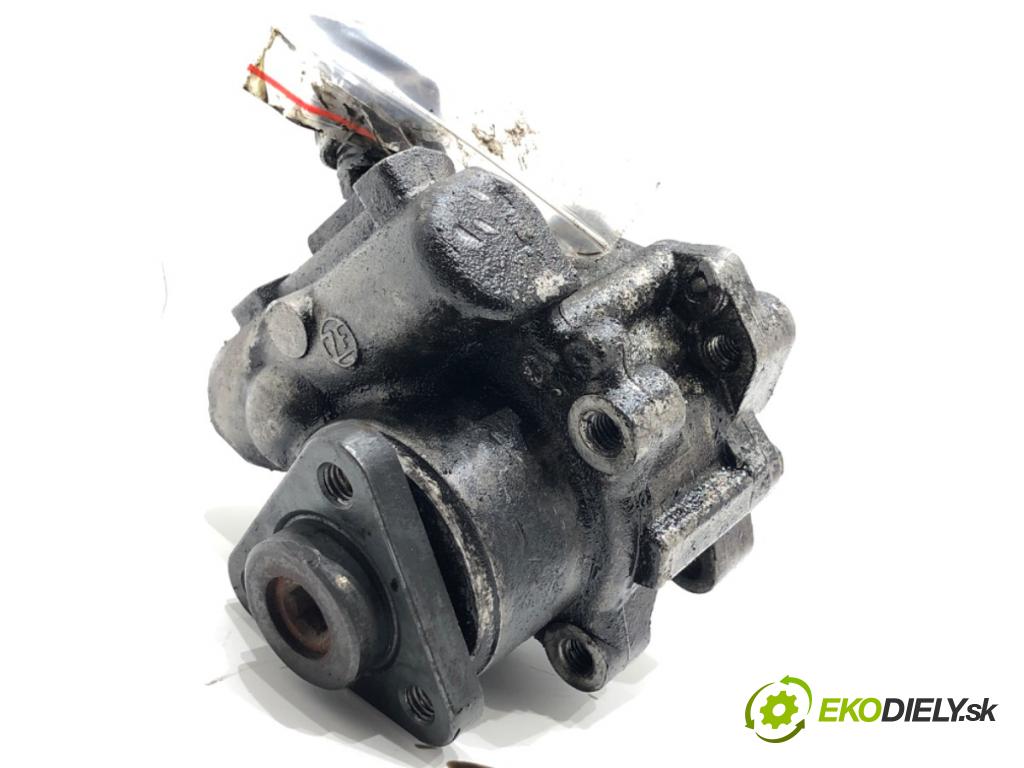 AUDI A4 B6 sedan 2001 132 kW 2.5 TDI quattro 2496 pumpa servočerpadlo 8E0145155N (Servočerpadlo)