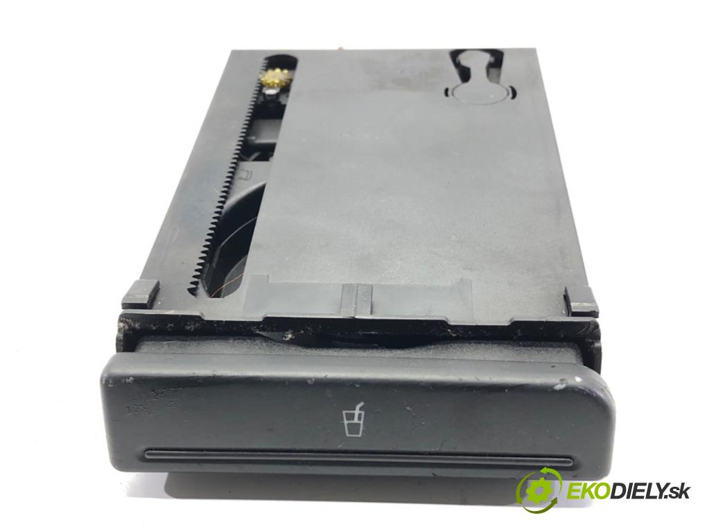 AUDI A4 B6 sedan 2001 132 kW 2.5 TDI quattro 2496 držák na nápoje 8E1862534J (Držák nápojů)