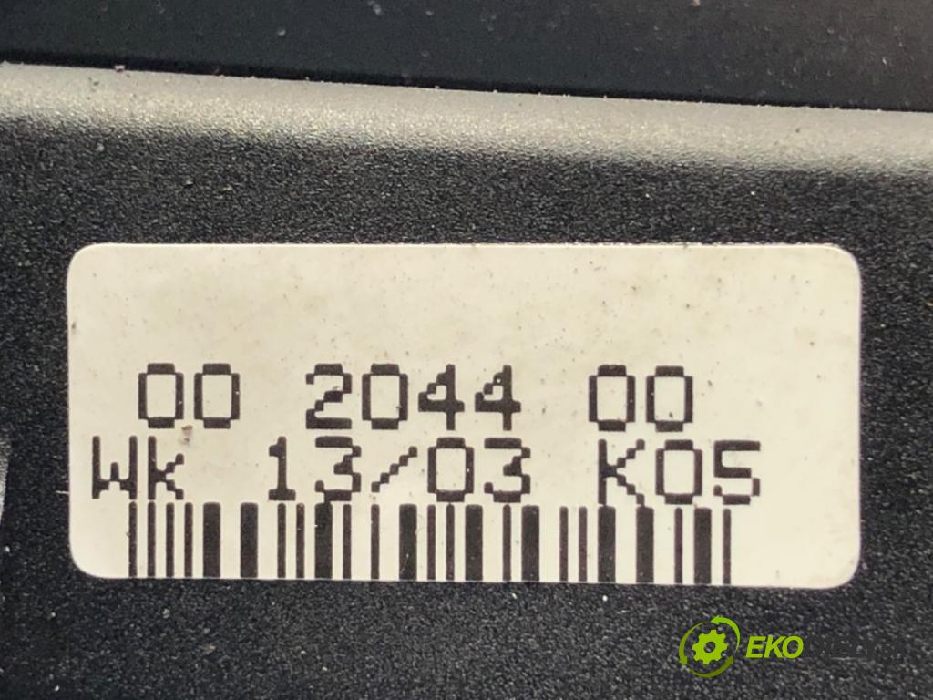 AUDI A4 B6 sedan 2001 132 kW 2.5 TDI quattro 2496 kroužek slimák airbag 8E0953541E (Airbag)