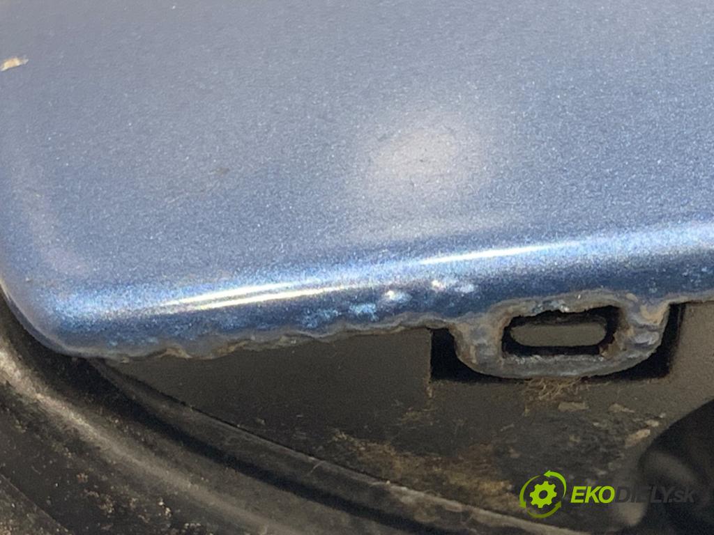 AUDI A4 B6 sedan 2001 132 kW 2.5 TDI quattro 2496 Kľučka vonkajšia ľavy predný