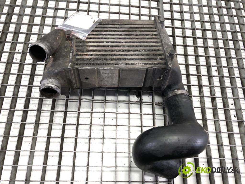 AUDI A4 B6 sedan 2001 132 kW 2.5 TDI quattro 2496 intercooler pravý 8E0145806D (Intercooler (chladič stlačeného vzduchu))