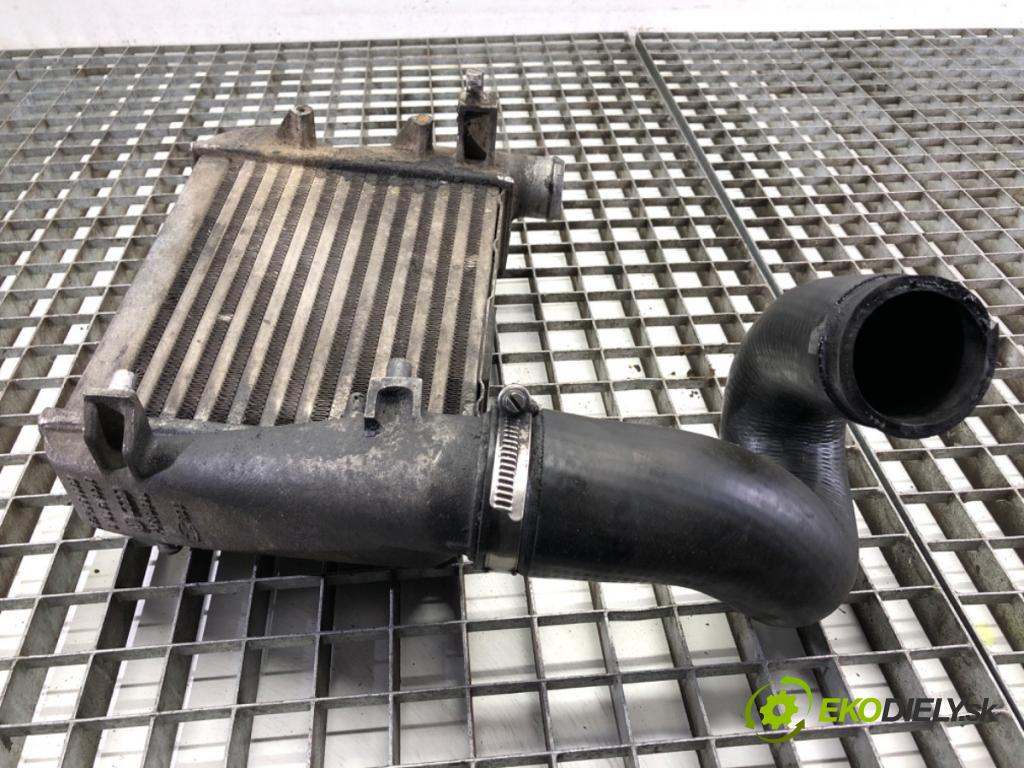AUDI A4 B6 sedan 2001 132 kW 2.5 TDI quattro 2496 intercooler pravý 8E0145806D (Intercooler (chladič stlačeného vzduchu))