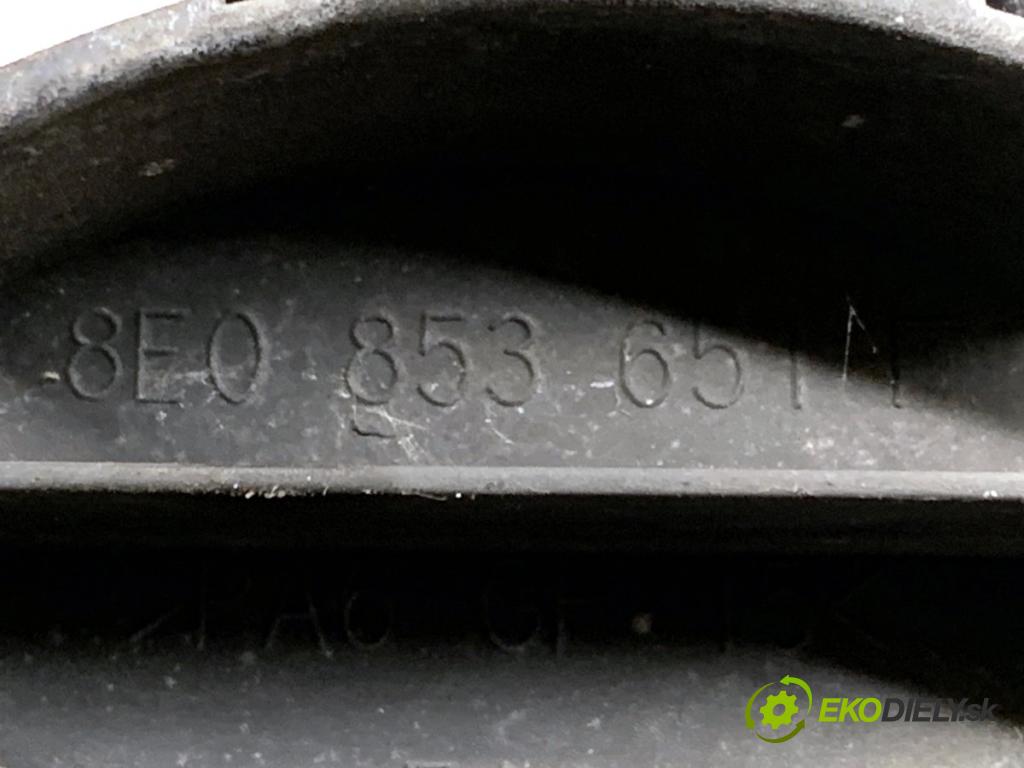 AUDI A4 B6 sedan 2001 132 kW 2.5 TDI quattro 2496 mřížka maska 8E0853651 (Přední mřížka (maska chladiče))