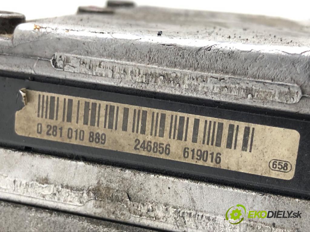 AUDI A4 B6 sedan 2001 132 kW 2.5 TDI quattro 2496 pumpa vstřikovací 059130106L (Vstřikovací čerpadlo)