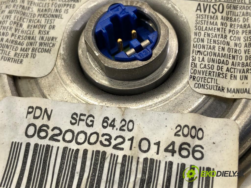 AUDI A4 B6 sedan 2001 132 kW 2.5 TDI quattro 2496 AirBag volantu 8E0880201J (Airbag)