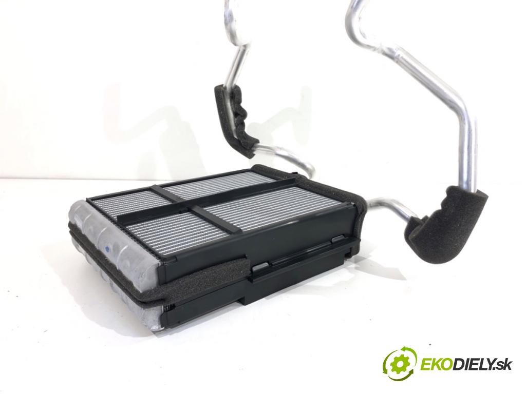 VOLVO V90 II Kombi 2018 110 kW D3 1969 Výhrevné teleso, radiátor kúrenia  (Radiátor kúrenia)