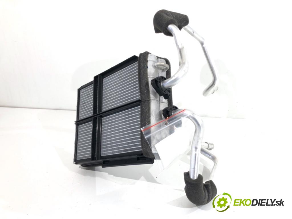 VOLVO V90 II Kombi 2018 110 kW D3 1969 Výhrevné teleso, radiátor kúrenia  (Radiátor kúrenia)