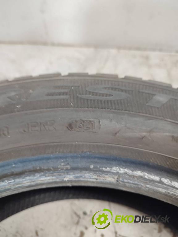 --- ---      PNEUMATIKA: 2X 185/60 15" DEBICA: