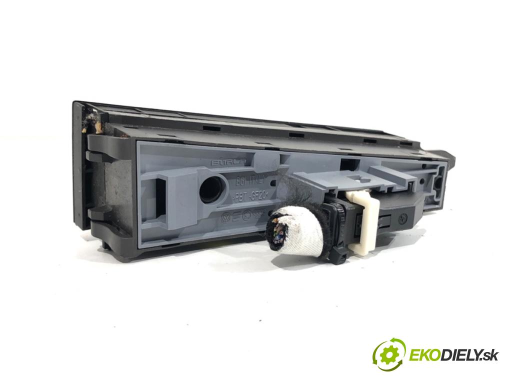 VW PASSAT B7 sedan 2014 103 kW 2.0 TDI 1968 Spínač brzdy ručnej brzdy 3AB927137D (Prepínacie páčky pod volantom)