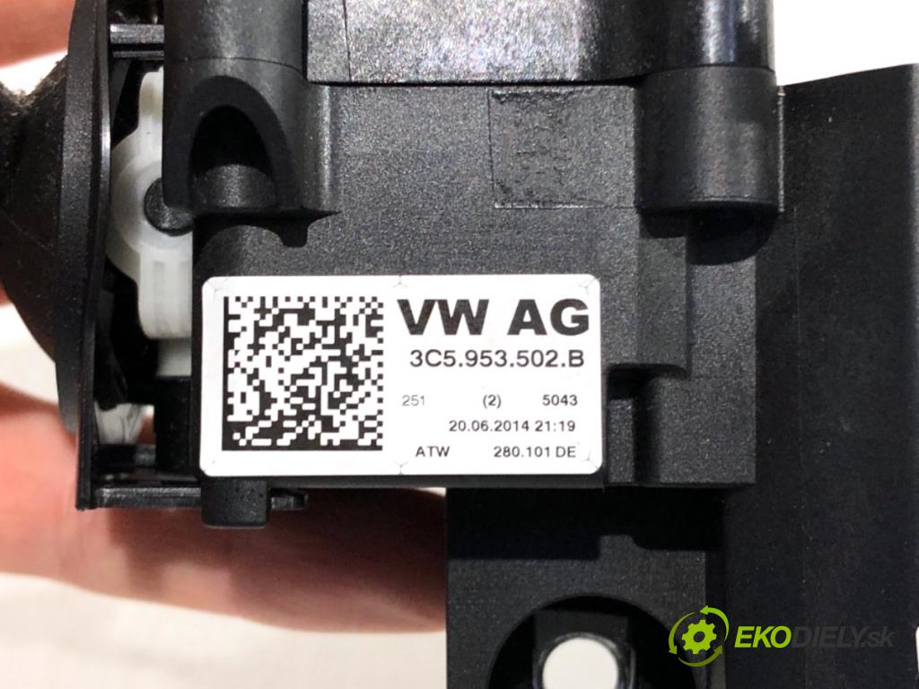 VW PASSAT B7 sedan 2014 103 kW 2.0 TDI 1968 Prepínač kombinovaný 3C5953501DA (Prepínacie páčky pod volantom)