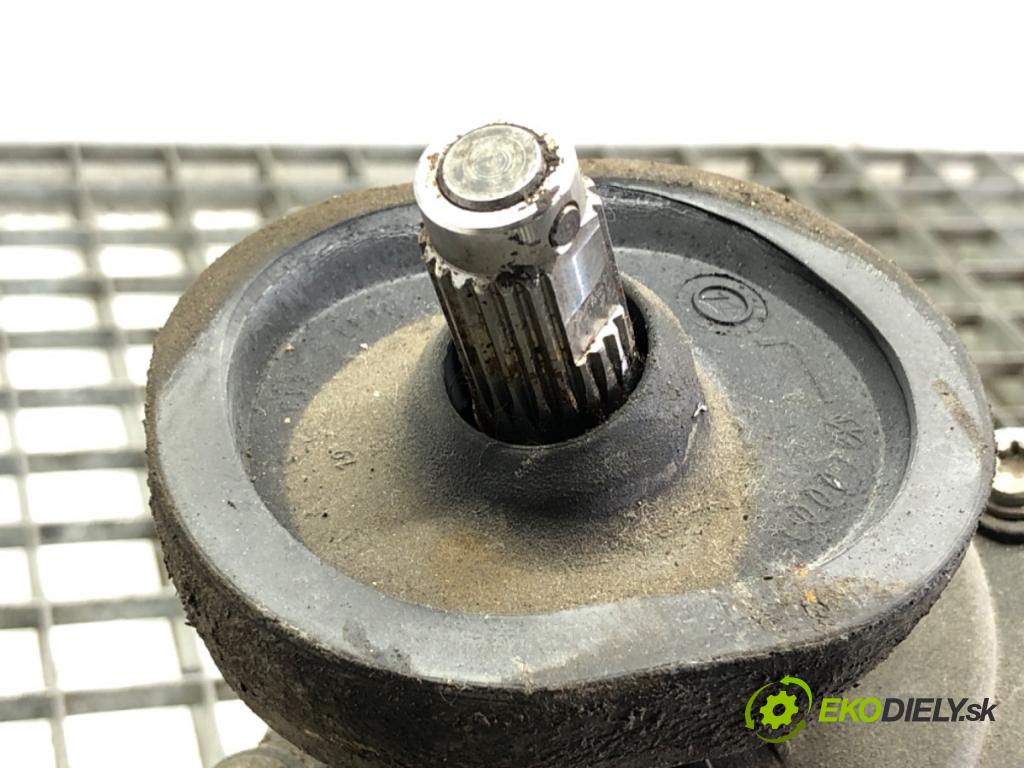 VW PASSAT B7 sedan 2014 103 kW 2.0 TDI 1968 řízení  (Řízení)