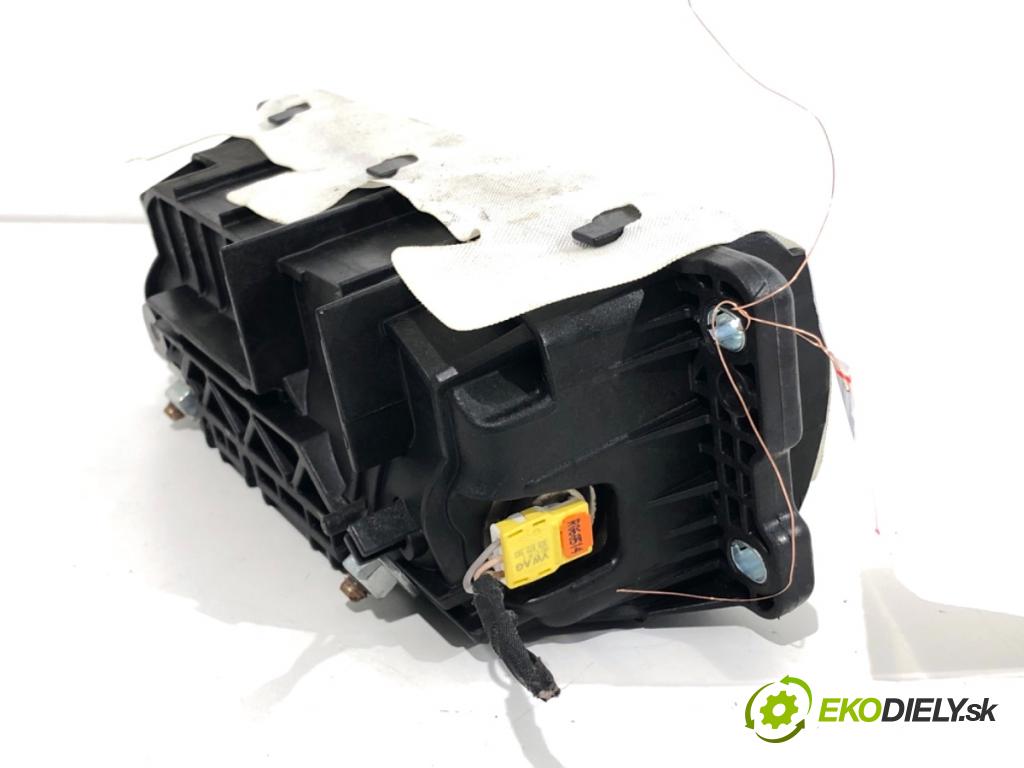 VW PASSAT B7 sedan 2014 103 kW 2.0 TDI 1968 AirBag spolujezdce 3AA880204B (Airbag)