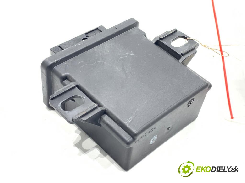 VW PASSAT B7 sedan 2014 103 kW 2.0 TDI 1968 Modul svetiel 5M0907357F (Riadiaca jednotka ostatné)