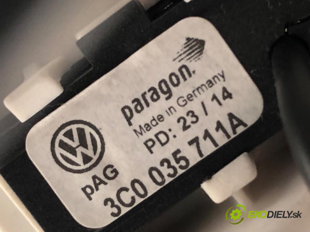 VW PASSAT B7 sedan 2014 103 kW 2.0 TDI 1968 světlo stropní 1K0947105AE