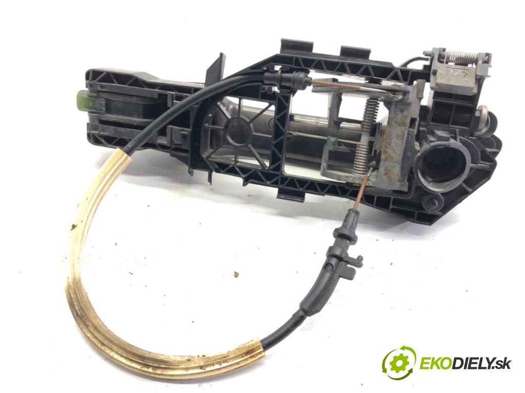 VW PASSAT B7 sedan 2014 103 kW 2.0 TDI 1968 klika vnejší pravý přední část 3C0837886J