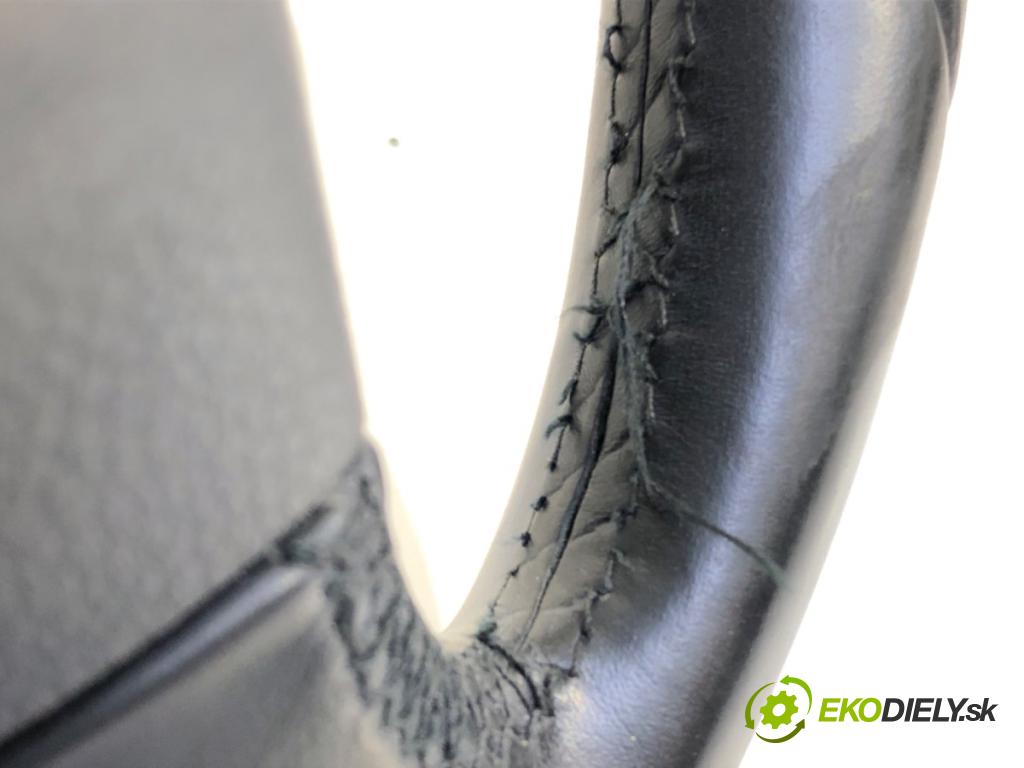 VW PASSAT B7 sedan 2014 103 kW 2.0 TDI 1968 Volant  (Volant)