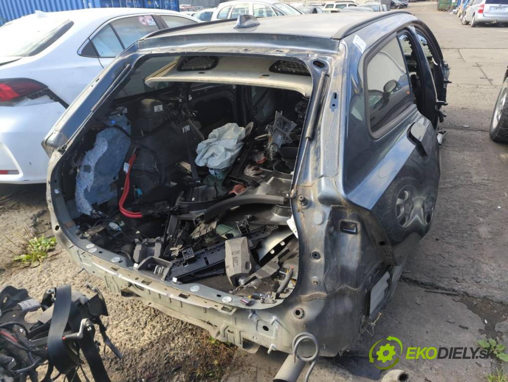 VOLVO V90 II Kombi 2018 110 kW D3 1969 KAROSERIA ČTVRŤÁK blatník zadní část levý pravý práh střecha PODŁUŻNICA levý pravý