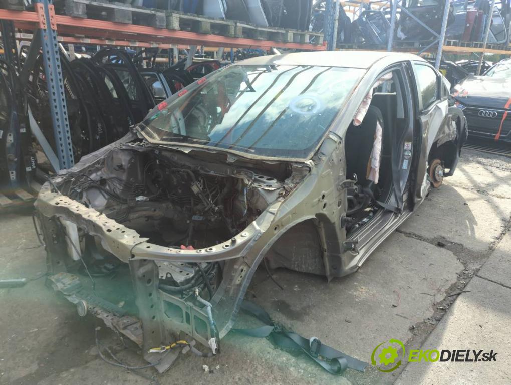 HONDA CIVIC IX liftback 2013 73 kW 1.4 i-VTEC (FK1) 1339 KAROSERIA ČTVRŤÁK blatník zadní část levý pravý práh střecha PODŁUŻNICA levý pravý 