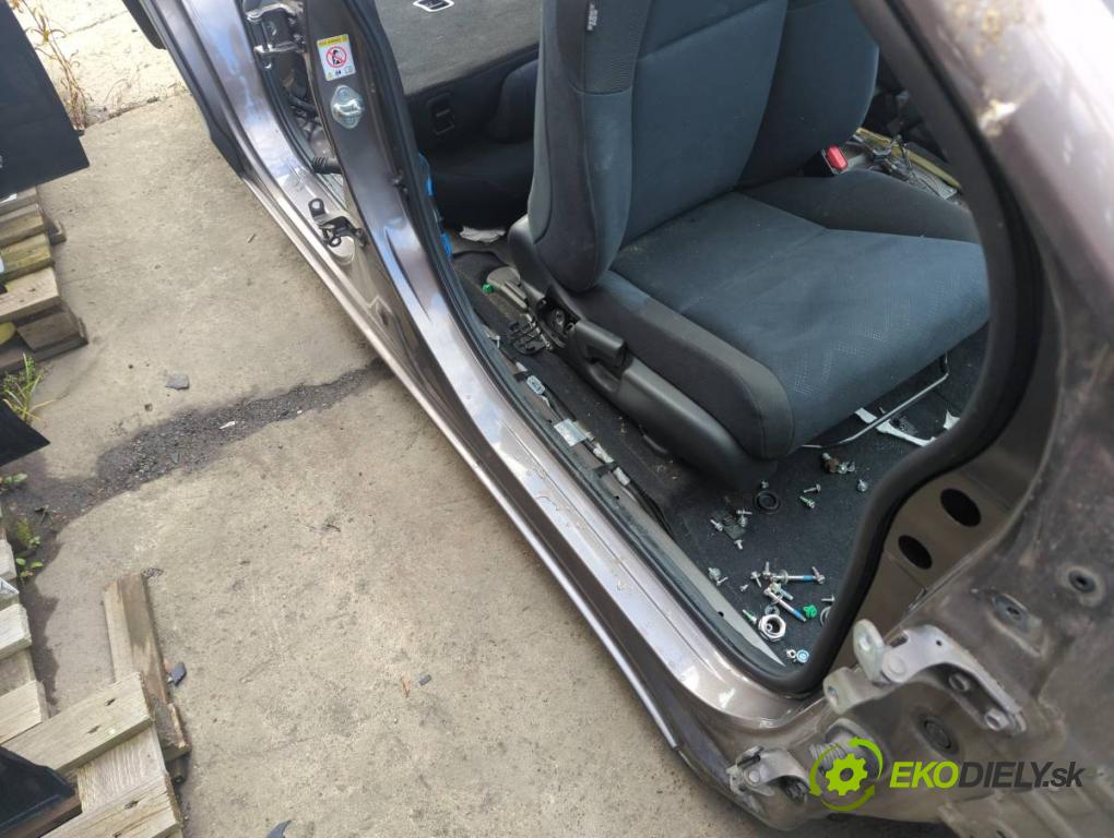 HONDA CIVIC IX liftback 2013 73 kW 1.4 i-VTEC (FK1) 1339 KAROSERIA ČTVRŤÁK blatník zadní část levý pravý práh střecha PODŁUŻNICA levý pravý