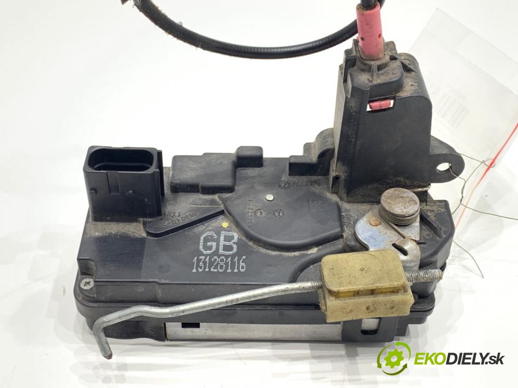 OPEL ASTRA H liftback 2005 77 kW 1.6 (L48) 1598 zámok dveře pravý zadní část 13128116