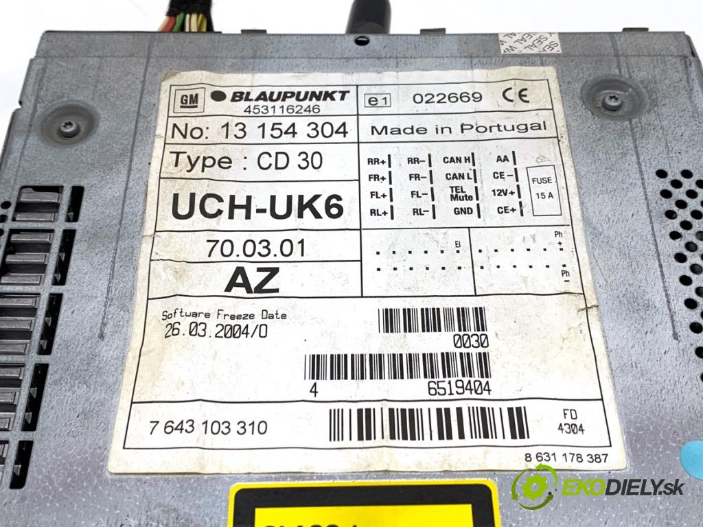 OPEL ASTRA H liftback 2005 77 kW 1.6 (L48) 1598 RADIO 13154304 (Audio zariadenie)