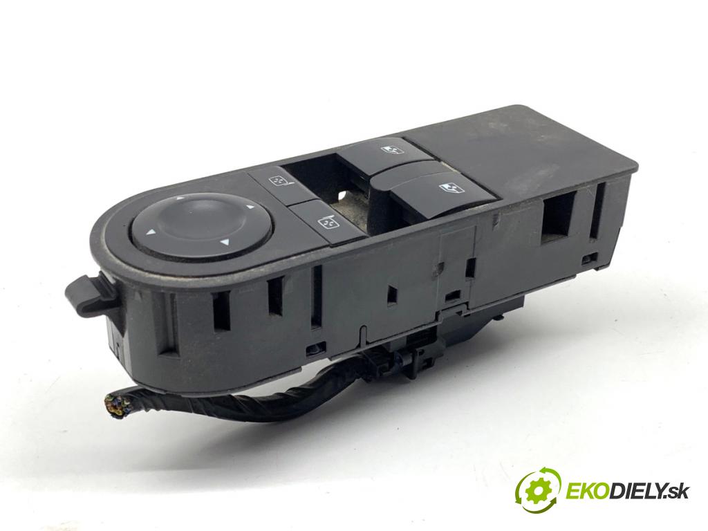 OPEL ASTRA H liftback 2005 77 kW 1.6 (L48) 1598 Prepínač okien 13183679 (Prepínacie páčky pod volantom)