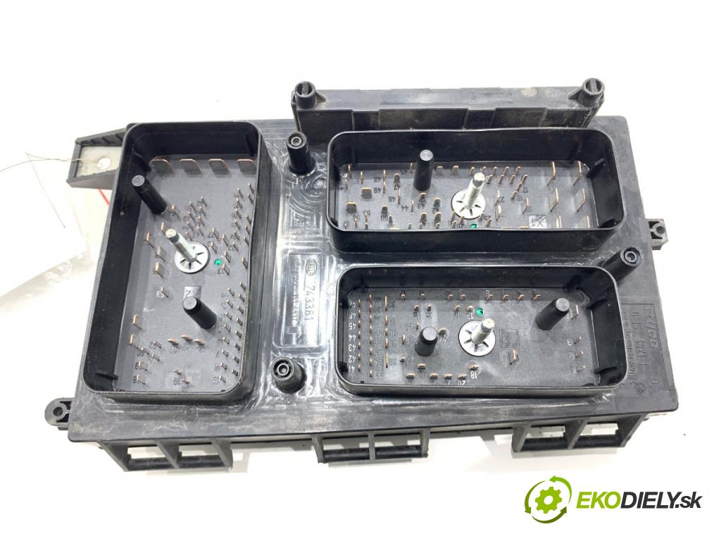 OPEL ASTRA H liftback 2005 77 kW 1.6 (L48) 1598 modul BSI 13191130 (Pojistková skříňka)