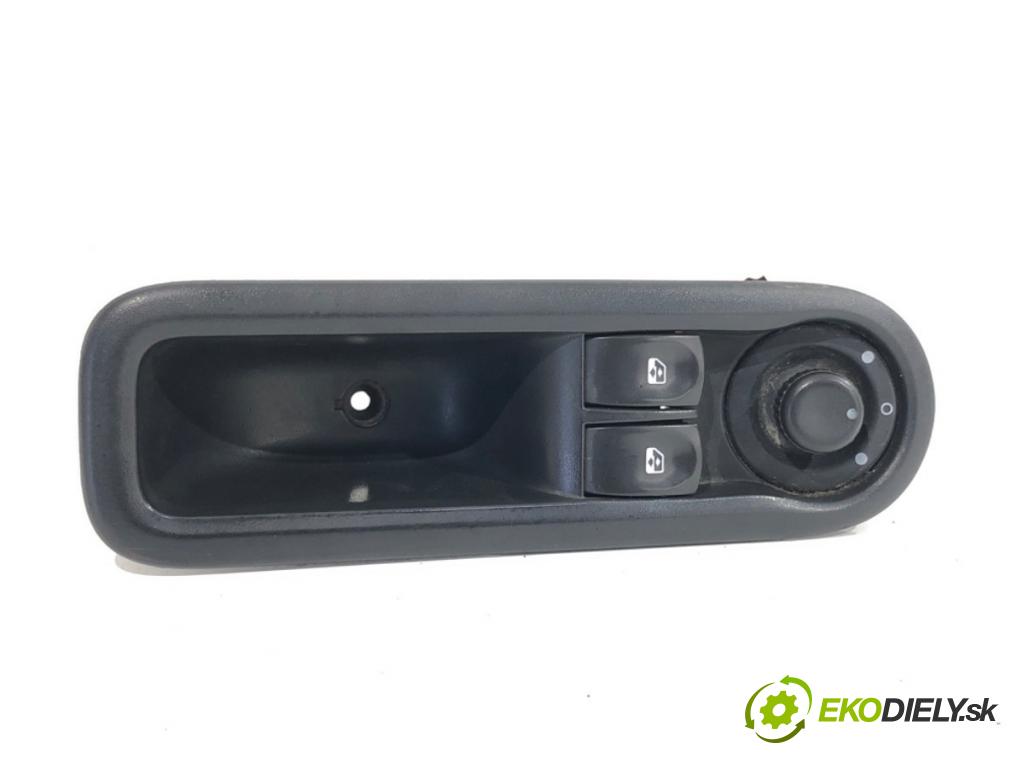 RENAULT TWINGO II liftback 2009 56 kW 1.2 16V (CN0K, CN0V) 1149 přepínač oken 8200356515 (Páčky pod volantem)