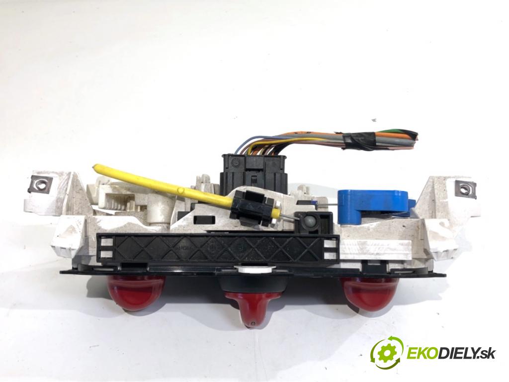 RENAULT TWINGO II liftback 2009 56 kW 1.2 16V (CN0K, CN0V) 1149 Panel ovládania kúrenia 0991283K (Prepínacie páčky pod volantom)