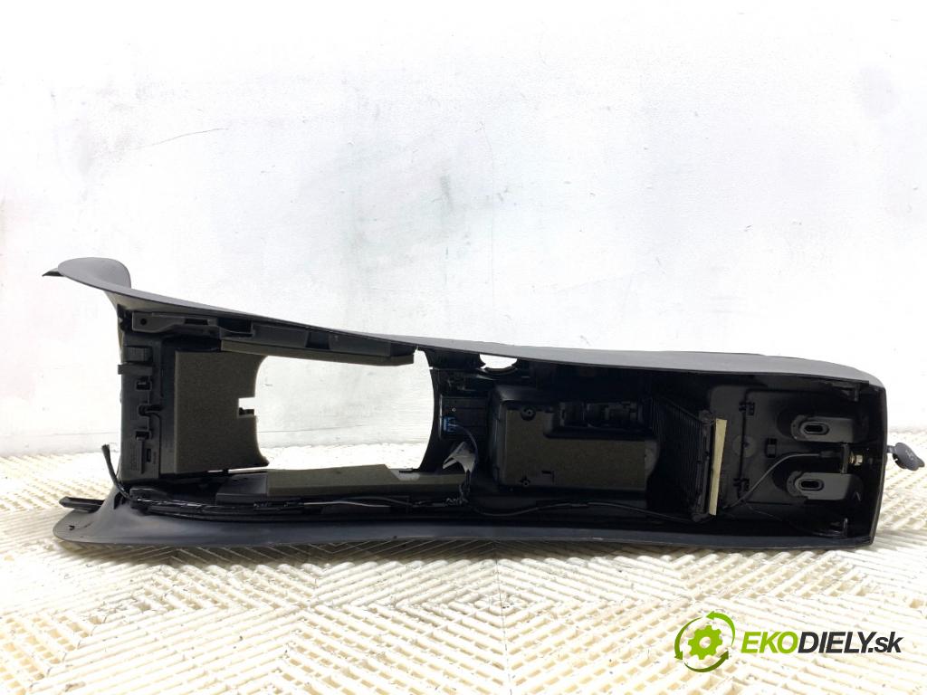 VOLVO V50 Kombi 2010 80 kW 1.6 D 1560 Tunel stredový 30755375 (Stredový tunel)