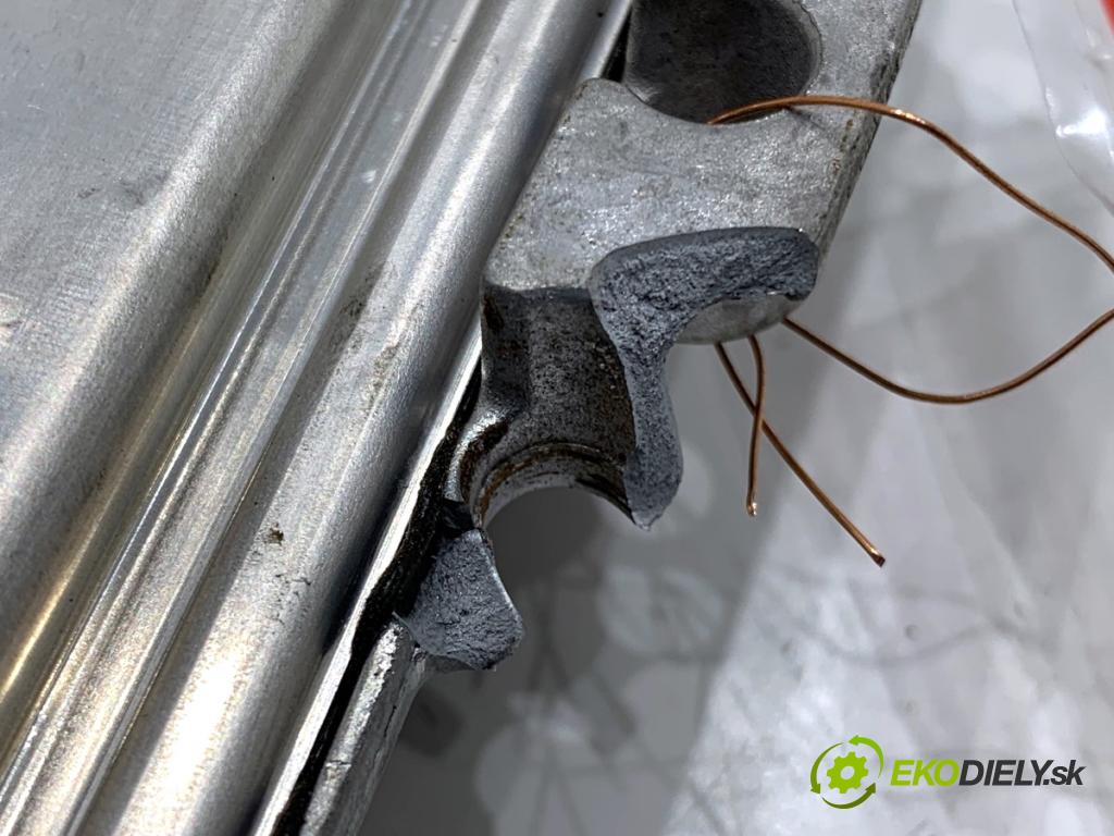 VOLVO V50 Kombi 2010 80 kW 1.6 D 1560 riadiaca jednotka Motor 31272996 (Riadiaca jednotka)