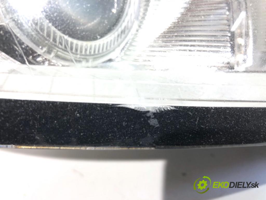 VOLVO V50 Kombi 2010 80 kW 1.6 D 1560 světlomet pravý přední část 31265701