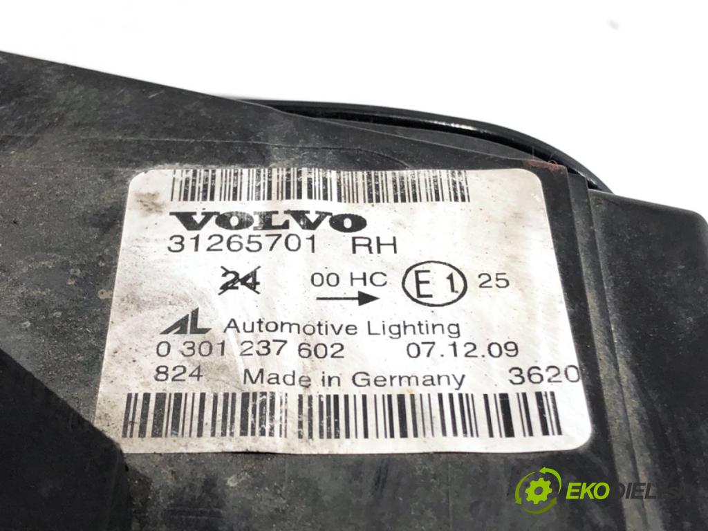VOLVO V50 Kombi 2010 80 kW 1.6 D 1560 světlomet pravý přední část 31265701