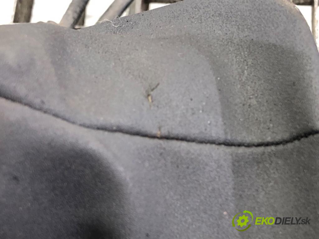 VOLVO V50 Kombi 2010 80 kW 1.6 D 1560 kulisa 31256780 (Řadicí páka (kulisa) )