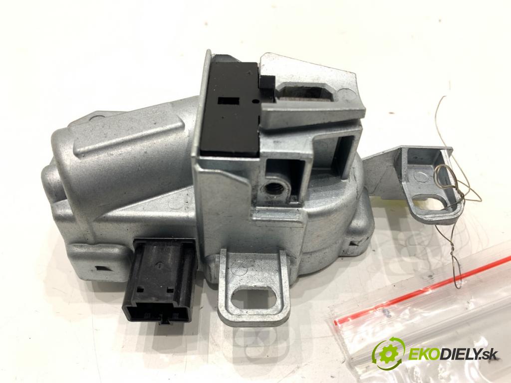 VOLVO V50 Kombi 2010 80 kW 1.6 D 1560 blokáda volantu 31340733 (Riadenie ostatné)