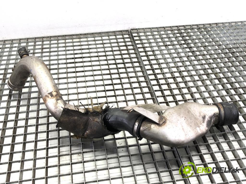 AUDI A3 8L liftback 2000 110 kW 1.8 T 1781 Rúra vzduchu 06A145790A