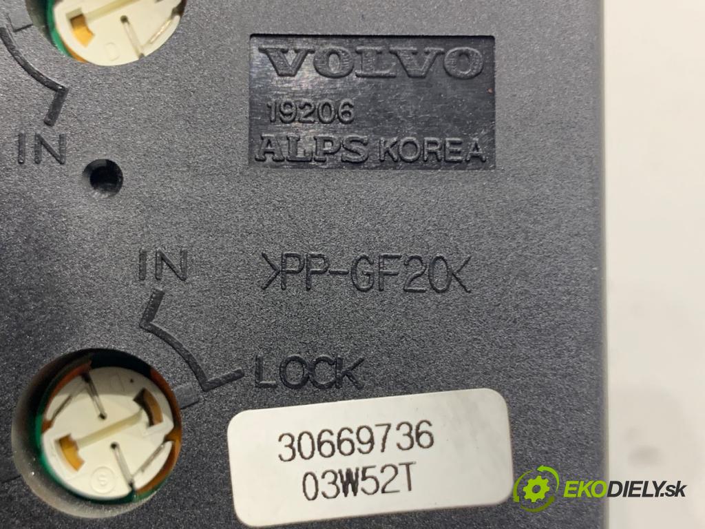 VOLVO V50 Kombi 2004 100 kW 2.0 D 1998 spínač světel 30669736