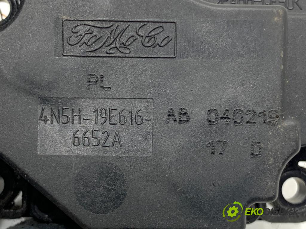 VOLVO V50 Kombi 2004 100 kW 2.0 D 1998 motor topení 4N5H-19E616-AB