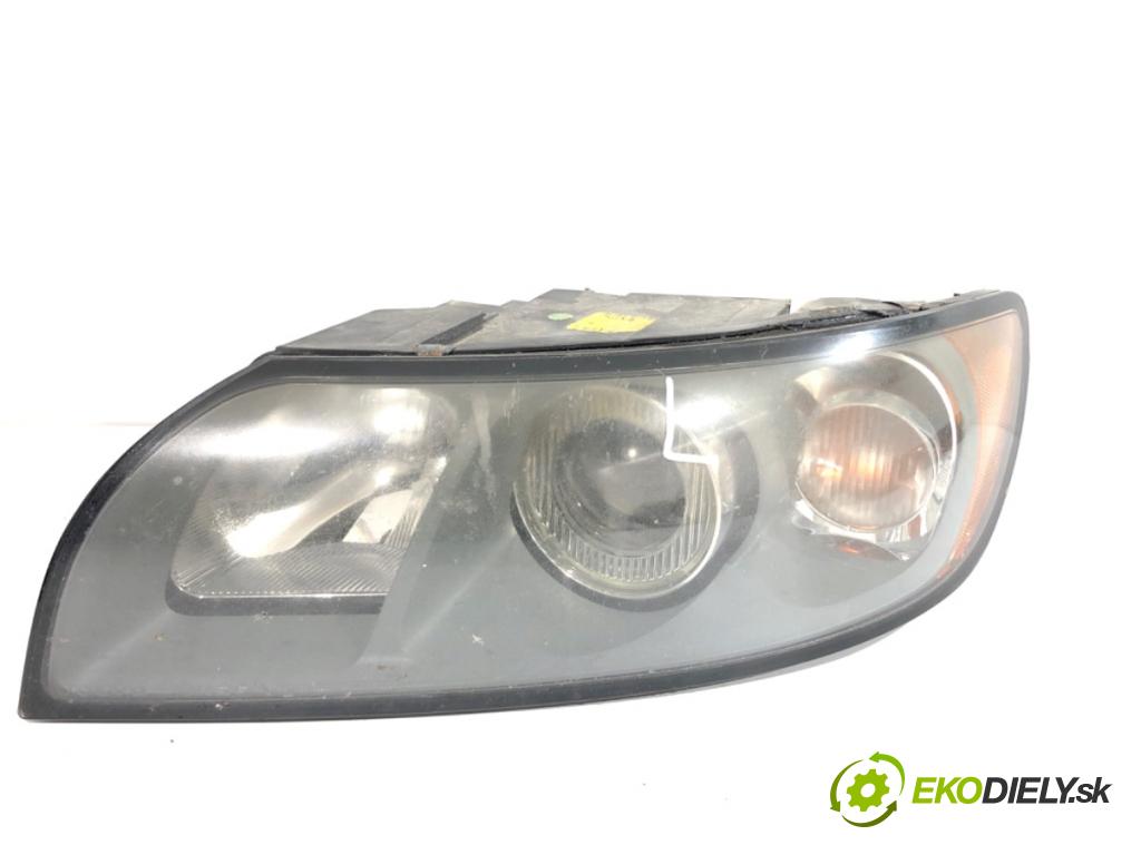 VOLVO V50 Kombi 2004 100 kW 2.0 D 1998 světlomet levý přední část 30678912