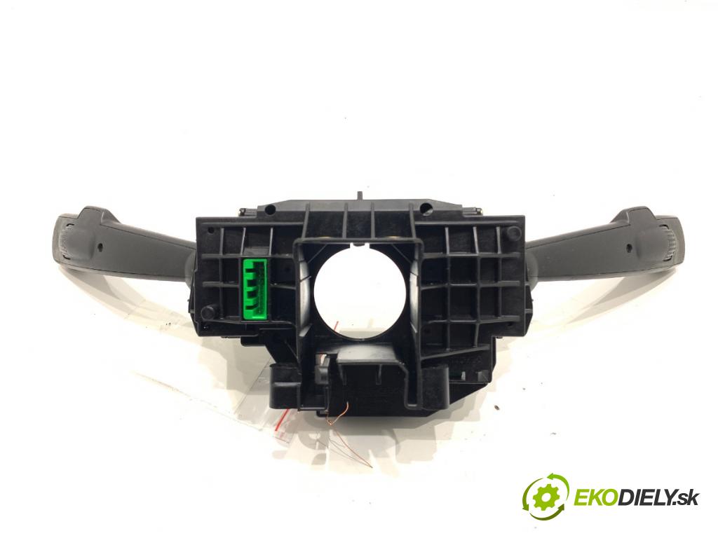 VOLVO V50 Kombi 2004 100 kW 2.0 D 1998 Prepínač kombinovaný P30710344 (Prepínacie páčky pod volantom)