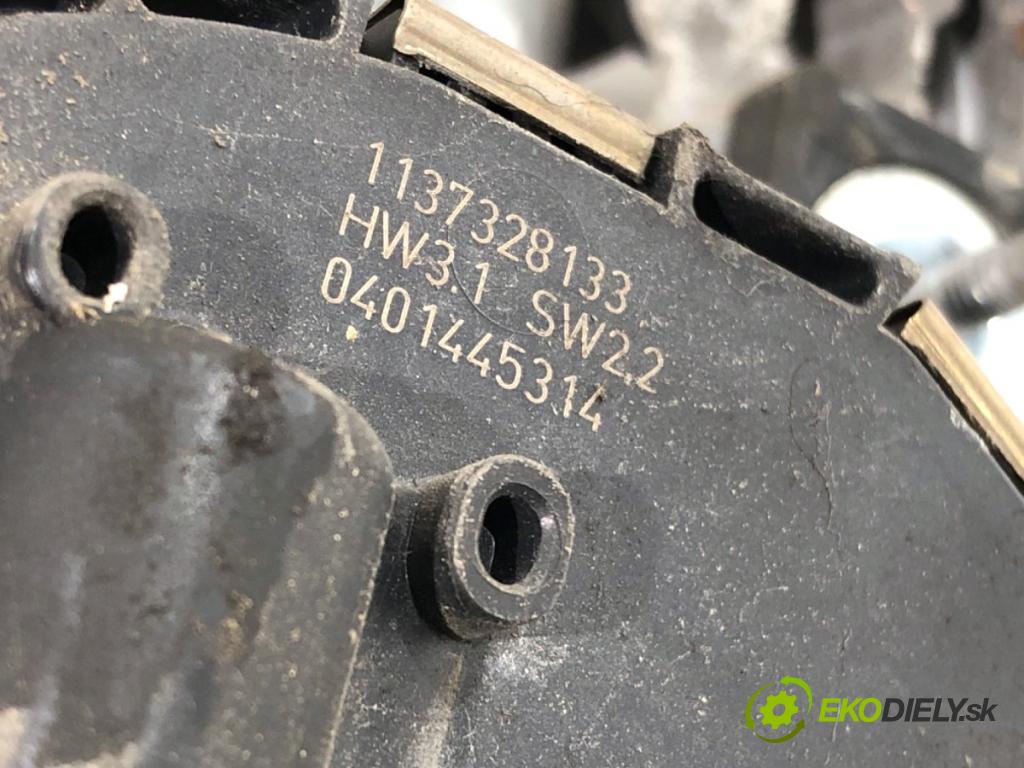 VOLVO V50 Kombi 2004 100 kW 2.0 D 1998 Mechanizmus stieračov predný 30663916 (Motorček stieračov predný)