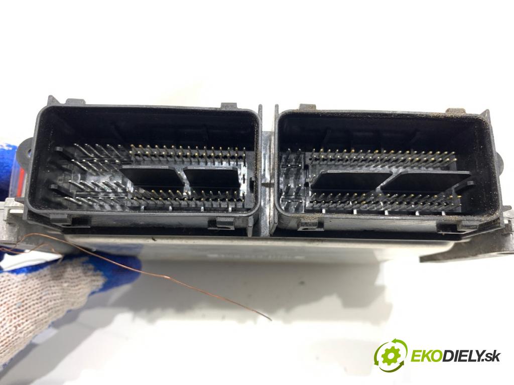 FORD MONDEO MK5 Kombi 2016 110 kW 2.0 TDCi 1998 riadiaca jednotka Motor DS71-12B684-XB (Riadiaca jednotka)