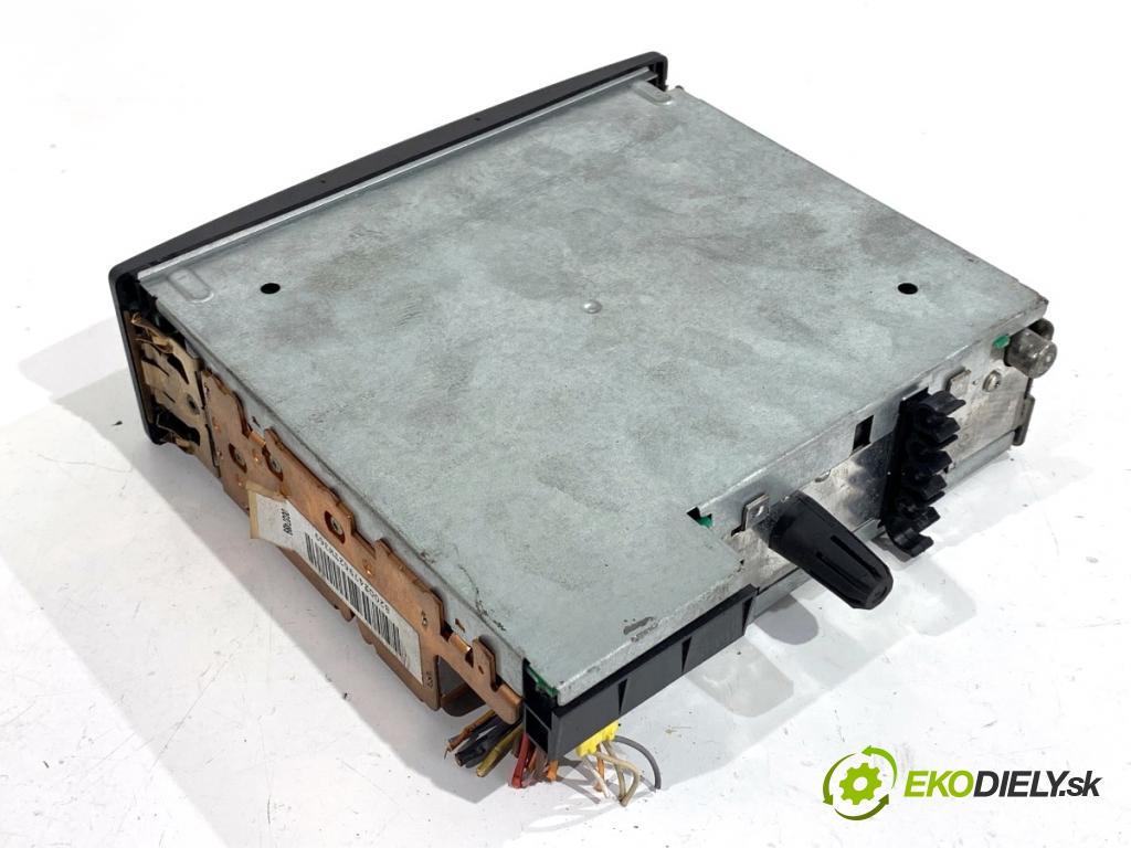 RENAULT ESPACE IV nadwozie wielkoprzestrzenne (MPV) 2003 85 kW 1.9 dCi (JK0U) 1870 RADIO 8200247962 (Audio zariadenie)