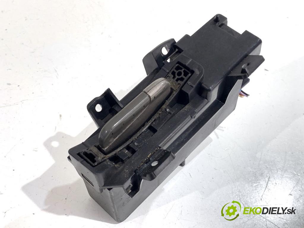 RENAULT ESPACE IV nadwozie wielkoprzestrzenne (MPV) 2003 85 kW 1.9 dCi (JK0U) 1870 spinačka 8200224594 (Spínacia skrinka)