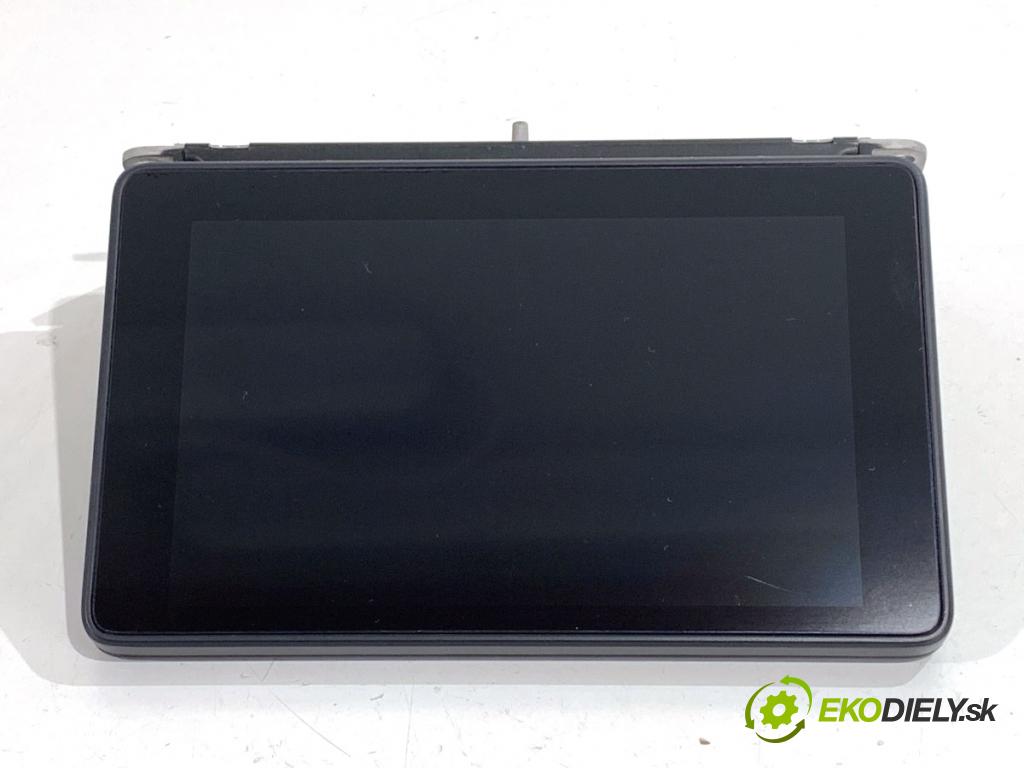 AUDI A4 B9 Kombi 2016 110 kW 2.0 TDI 1968 Dislpej  (Prístrojová doska)